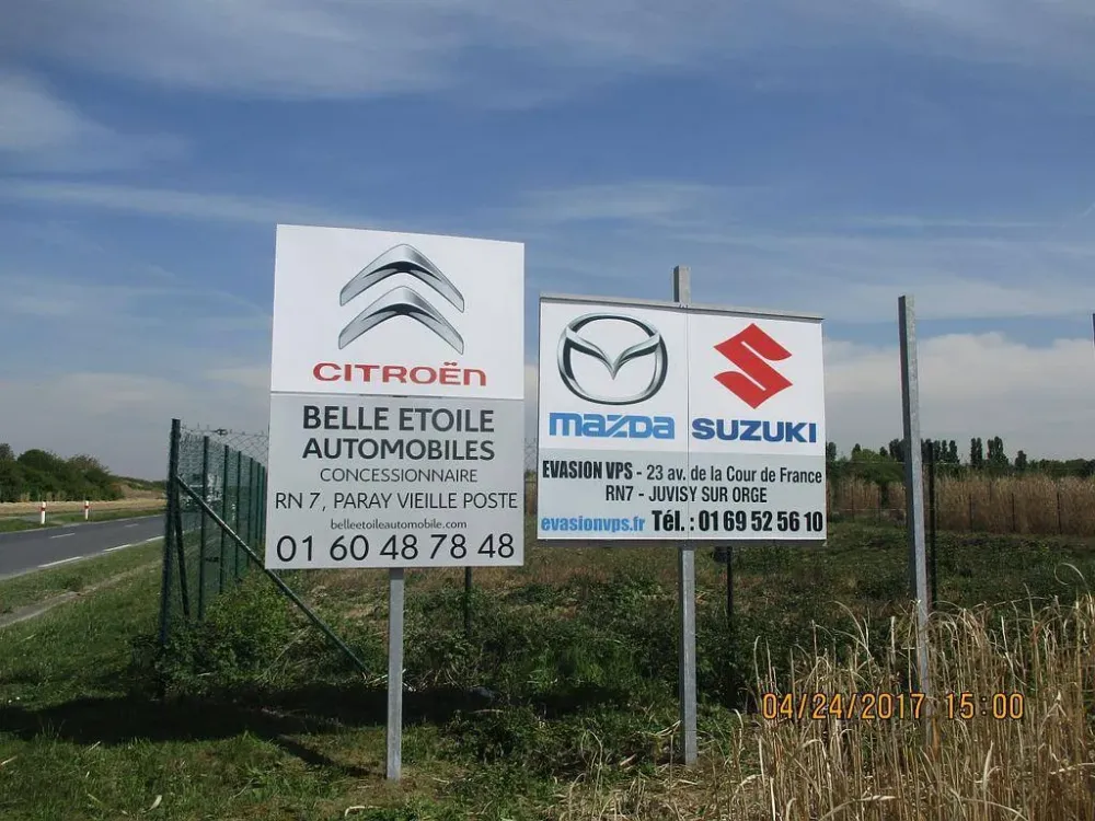 Panneaux publicitaires près de Athis-Mons